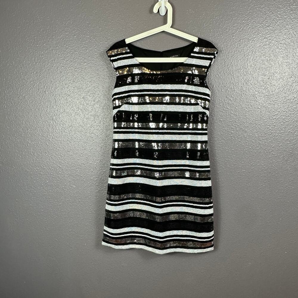 MARINA - BLACK & WHITE METALLIC STRIPED SEQUIN SLEEVELESS SHEATH DRESS SZ SMALL